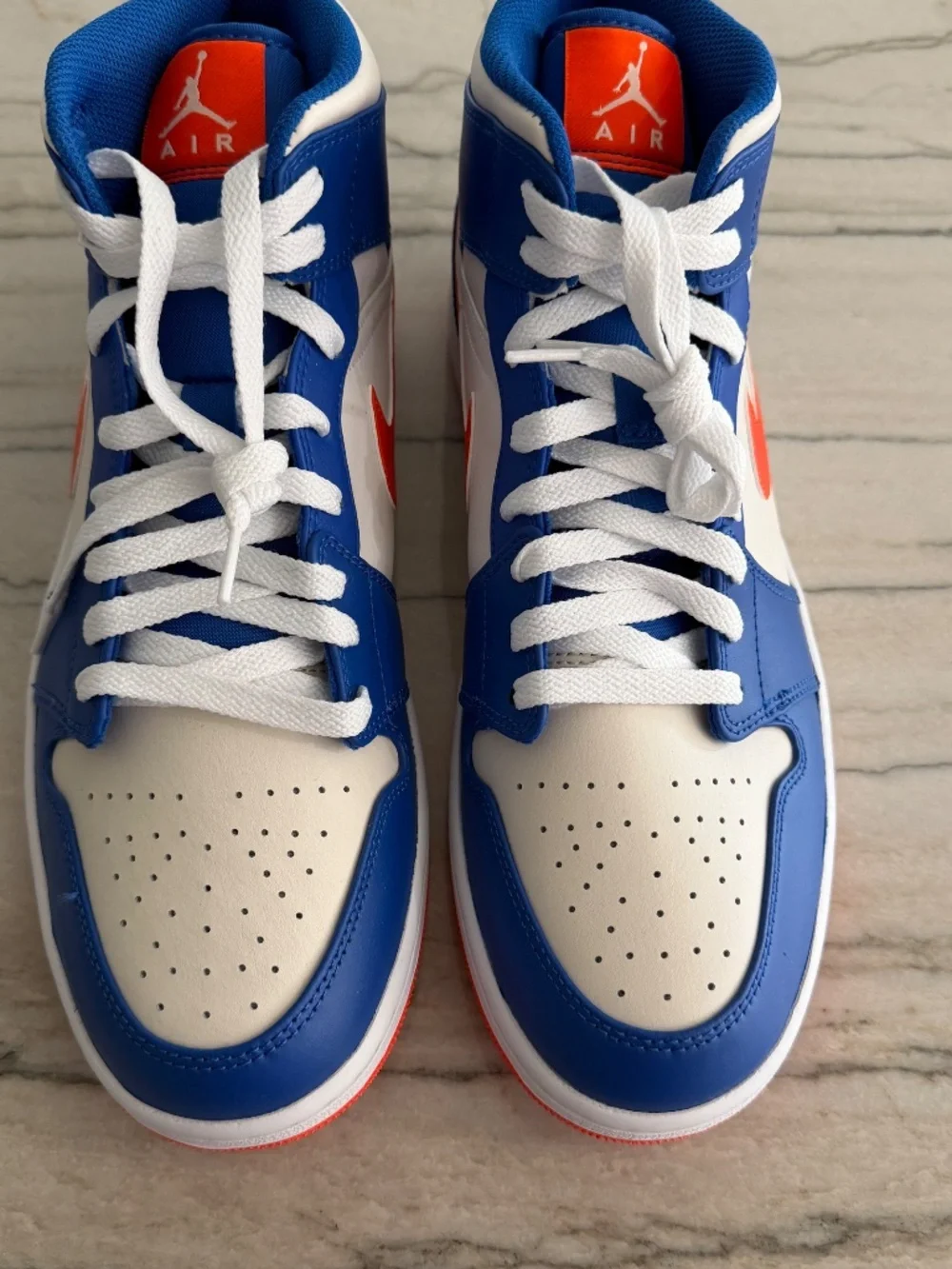 NWOB - The Air Jordan 1 Mid Knicks - Size US M 12